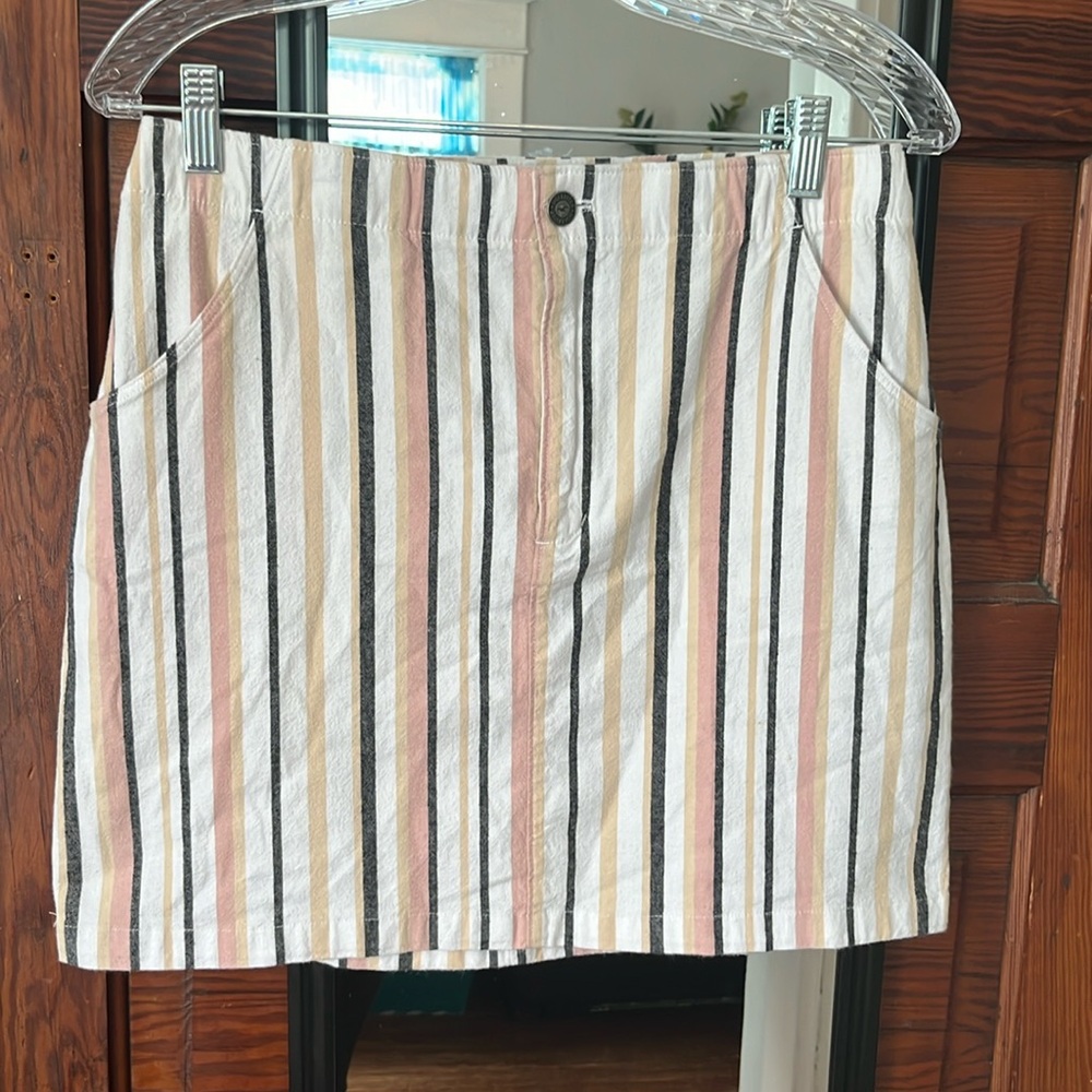 Hollister Ultra High Rise skirt size M